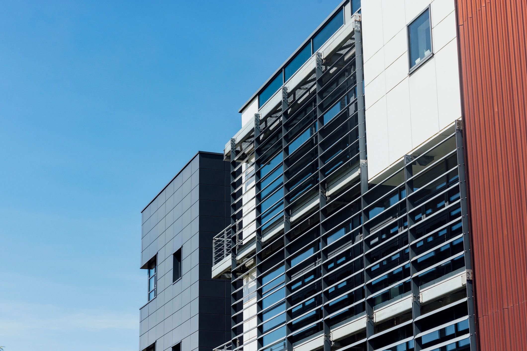 Business exterior testimonial image