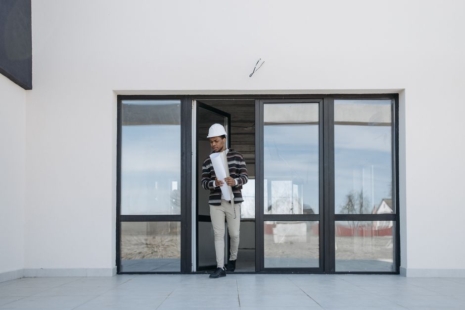How to Find a Professional Window Tinting Contractor